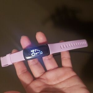 Pre-loved fitbit inspire 3